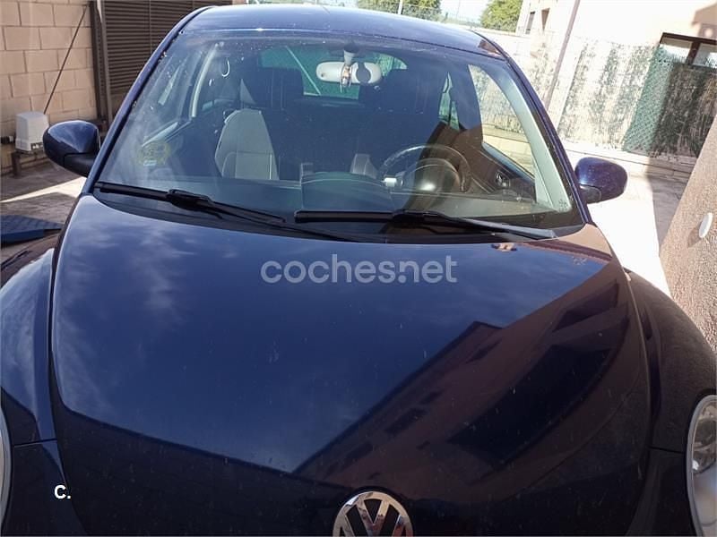 Usado VW New Beetle 105 CV (77 kW) 2010 Azul Utilitario