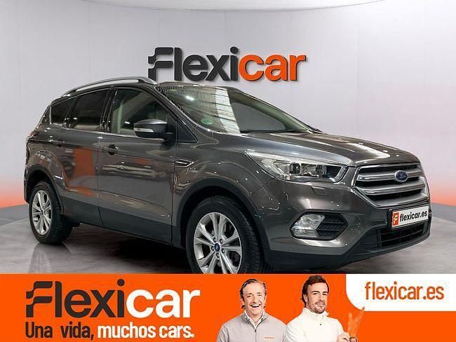 Usado Ford Kuga Trend+ 150 CV (110 kW) 2018 Gris SUV