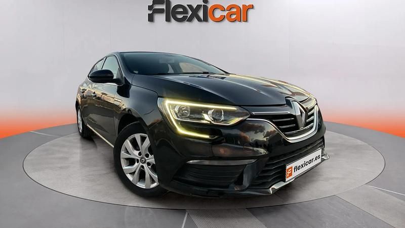 Usado Renault Mégane IV Business 140 CV (102 kW) 2020 Negro Utilitario