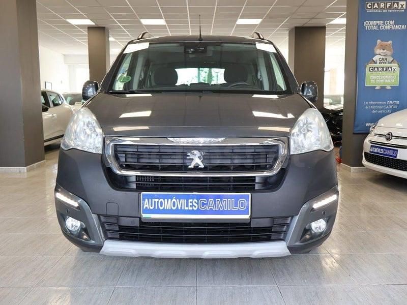 Usado Peugeot TePee Outdoor 100 CV (73 kW) 2016 Gris / plata Monovolumen