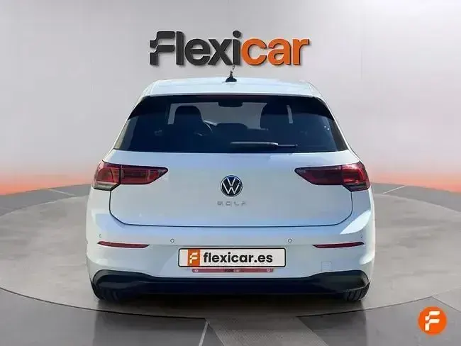 Usado VW Golf VIII 115 CV (84 kW) 2022 Blanco