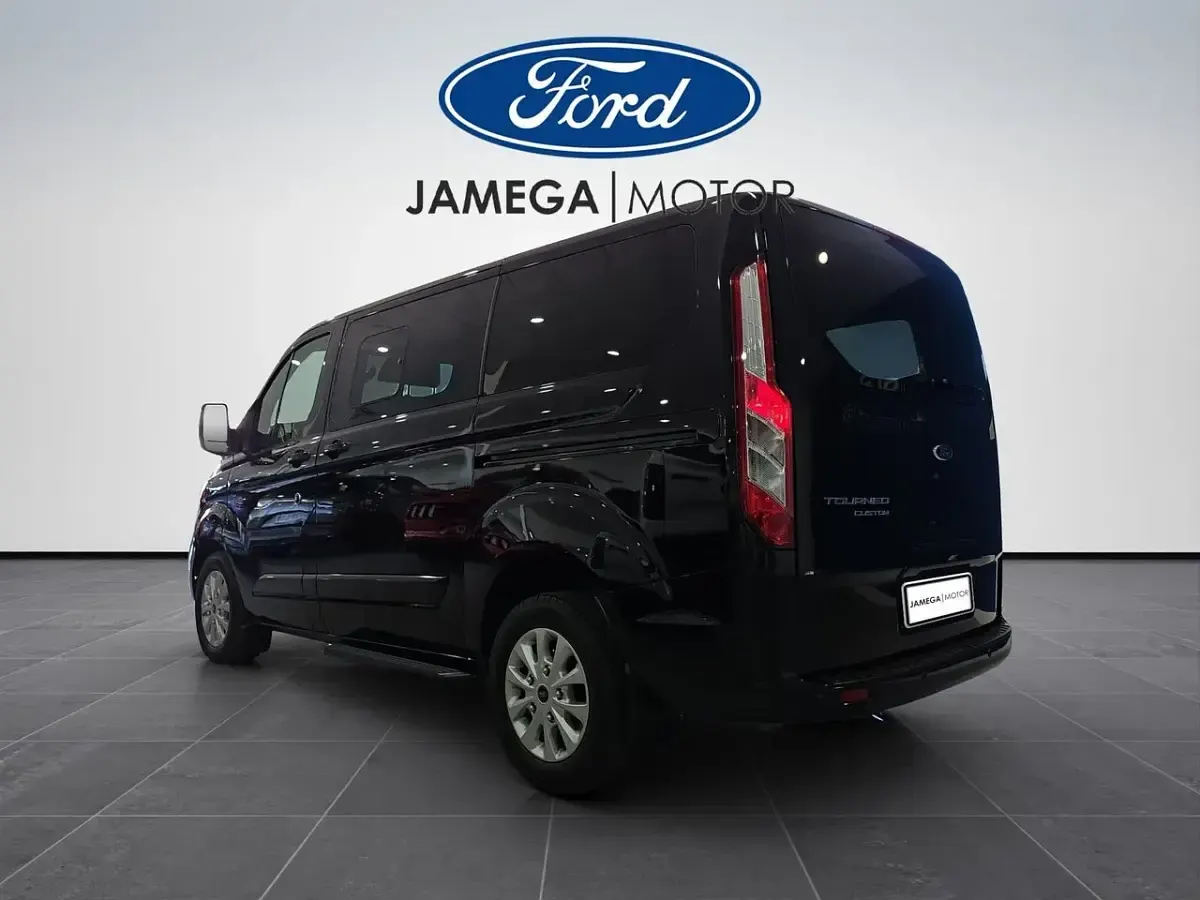 Brugt Ford Tourneo Custom Titanium 130 HK (95 kW) 2021 Sort Van