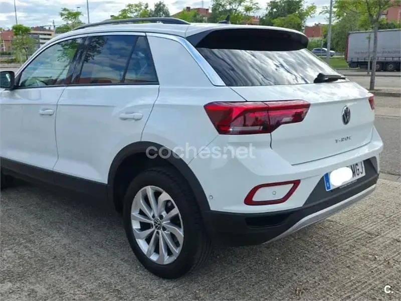 Usado VW T-Roc Life 150 CV (110 kW) 2023 Blanco SUV