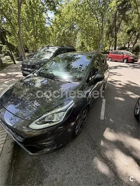 Usado Ford Fiesta ST-Line 95 CV (69 kW) 2021 Gris / plata Utilitario