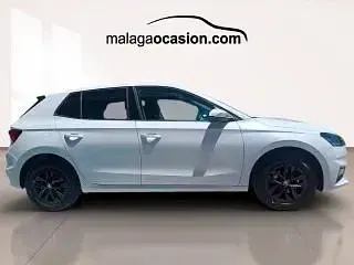 Usado Skoda Fabia Selection 95 CV (69 kW) 2025 Blanco Utilitario