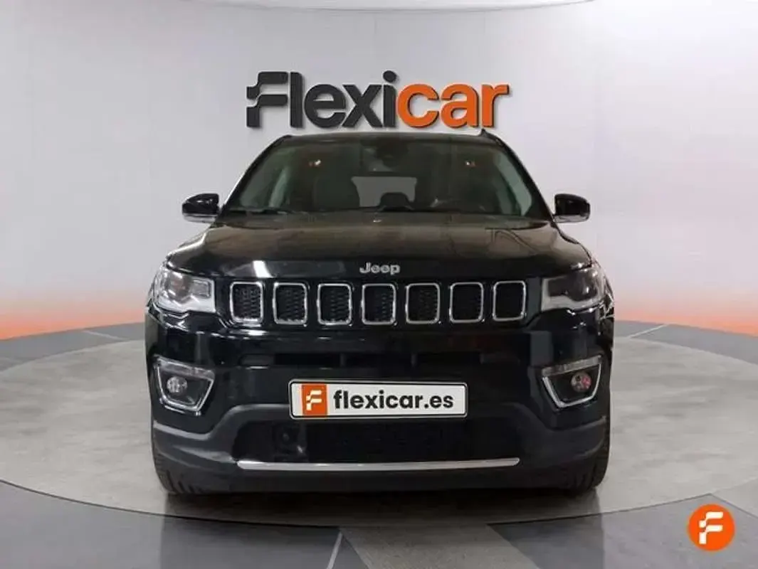 Usado Jeep Compass Limited 120 CV (88 kW) 2019 Negro SUV