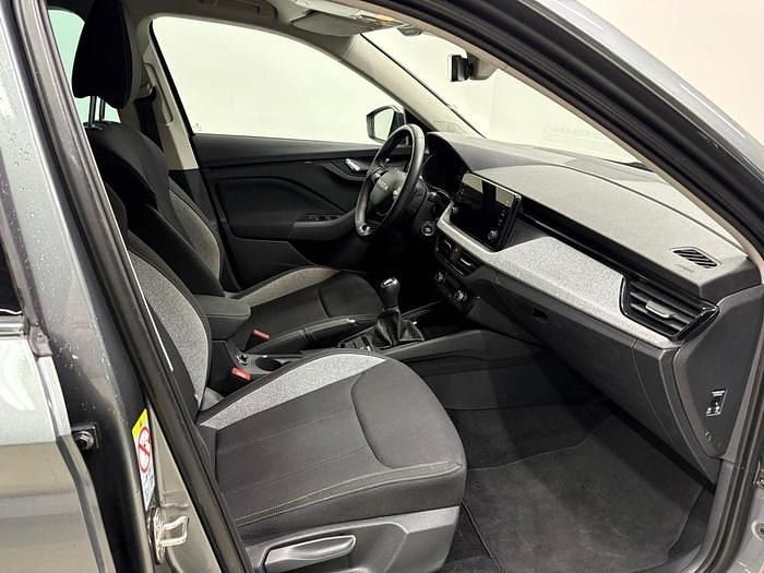 Usado Skoda Kamiq Selection 115 CV (84 kW) 2025 Gris SUV