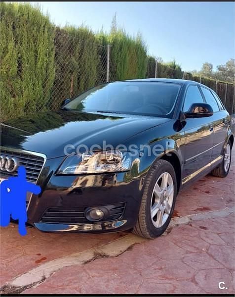Usado Audi A3 Sportback Attraction 105 CV (77 kW) 2010 Negro Utilitario