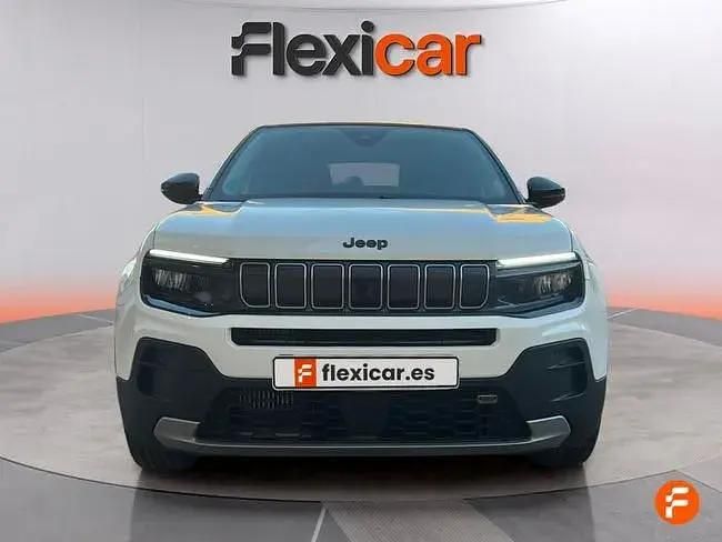 Begagnad Jeep Avenger Longitude 100 HK (73 kW) 2023 Vit SUV