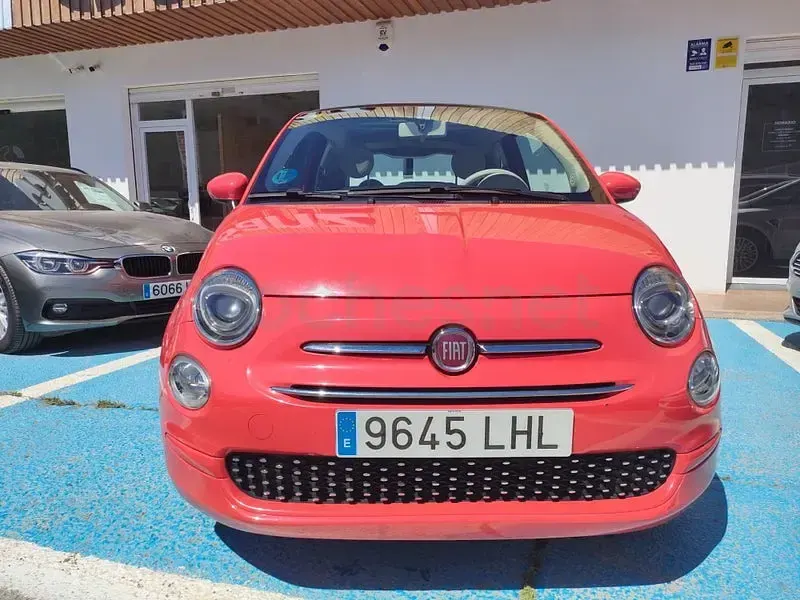 Usado Fiat 500 Lounge 70 CV (51 kW) 2020 Rojo Berlina