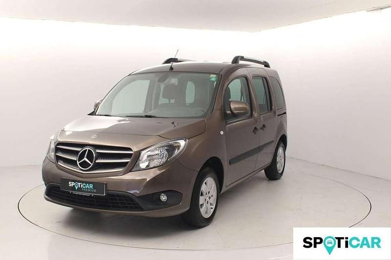 Marrón Usado 2020 Mercedes Citan 111 Familiar | 15.450 € (Buen precio) - Imagen 1/4