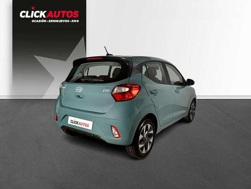 Usado Hyundai i10 67 CV (49 kW) 2024 Verde Utilitario