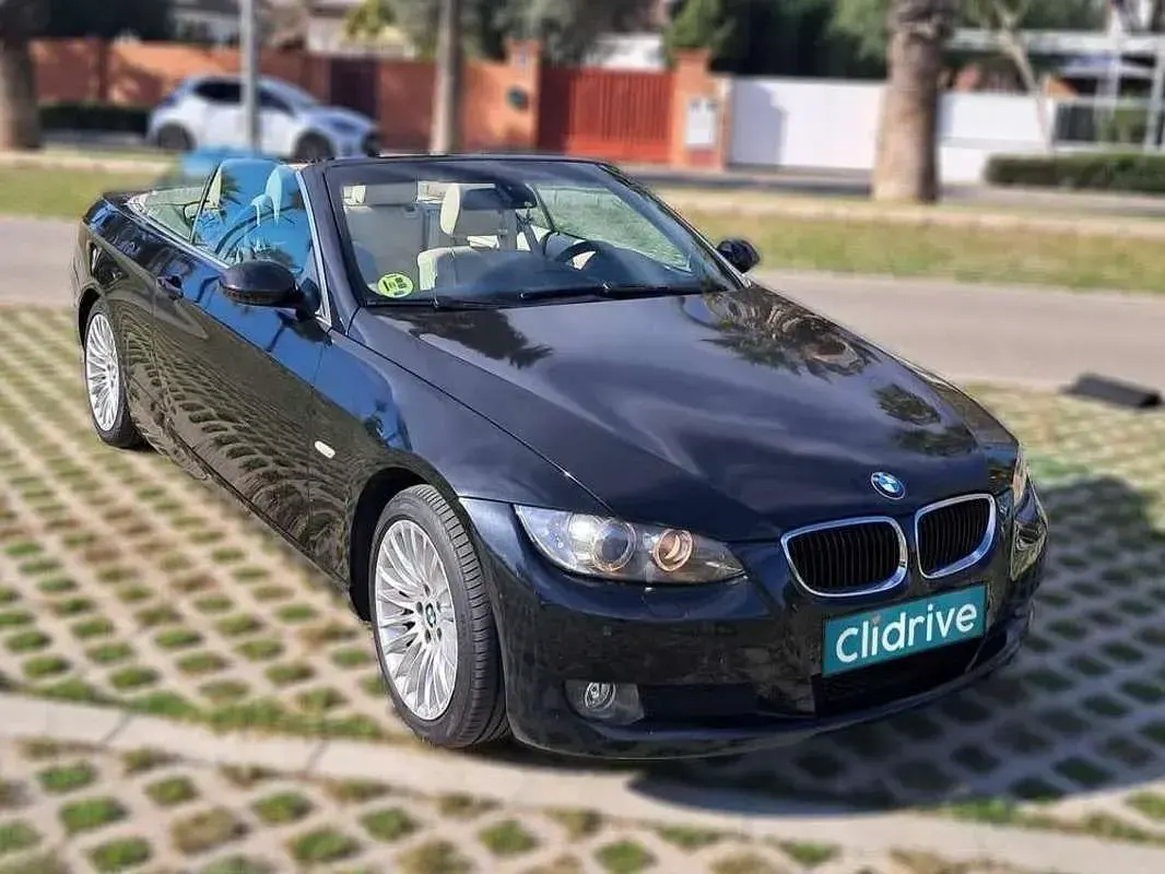 Usado BMW 320 Cabriolet 177 HP (130 kW) 2008 Preto Cabrios