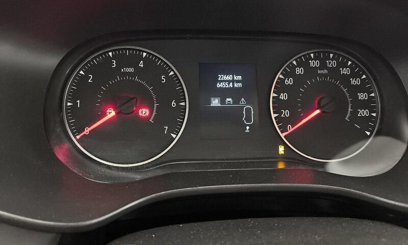 Usado Dacia Sandero Extreme 100 CV (73 kW) 2025 Verde Berlina