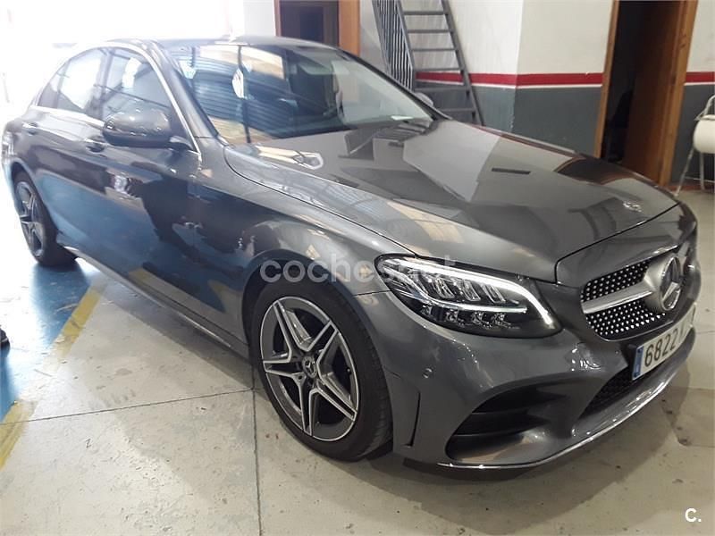 Usado Mercedes C200 136 CV (100 kW) 2019 Gris / plata Berlina