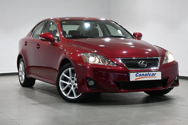 Usado Lexus IS200d 150 CV (110 kW) 2010 Rojo Berlina
