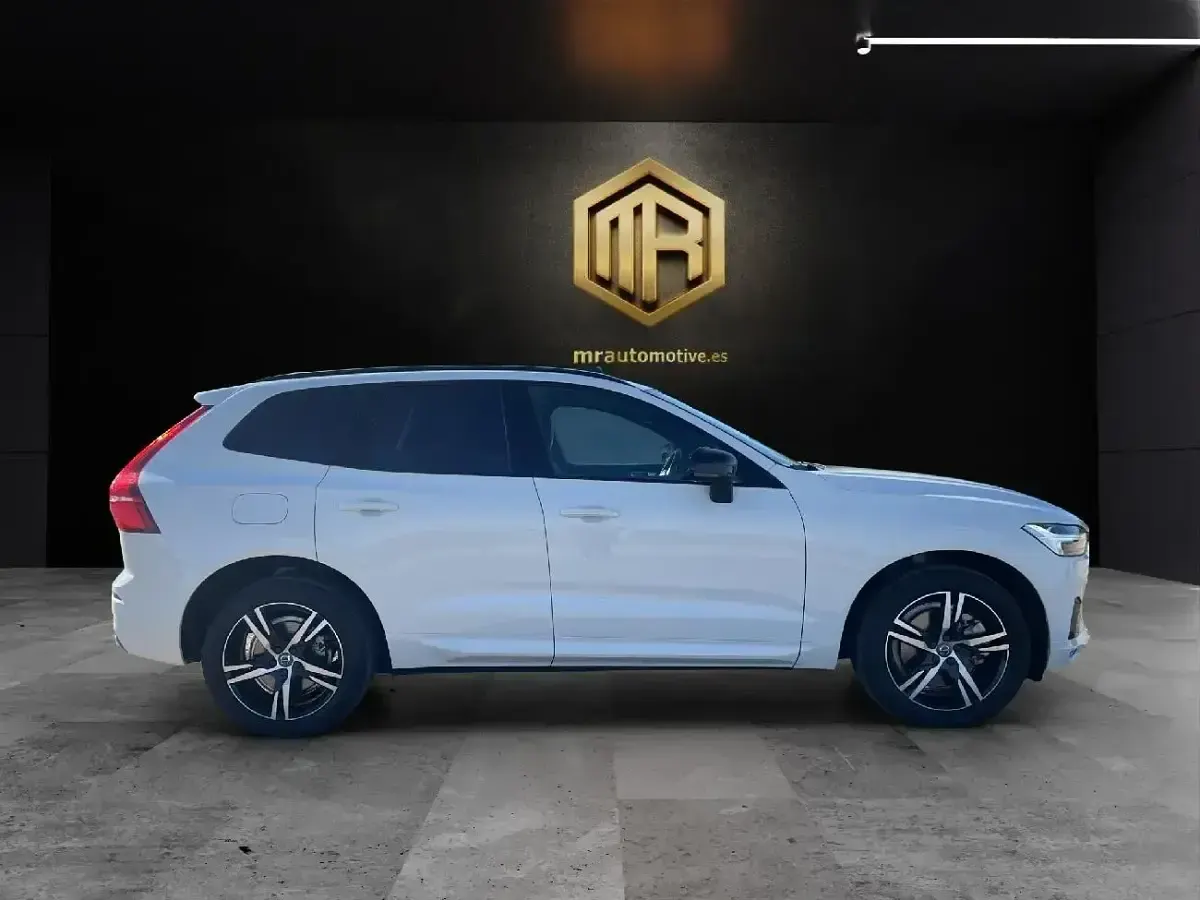 Usado Volvo XC60 R-Design 197 CV (144 kW) 2020 Blanco SUV