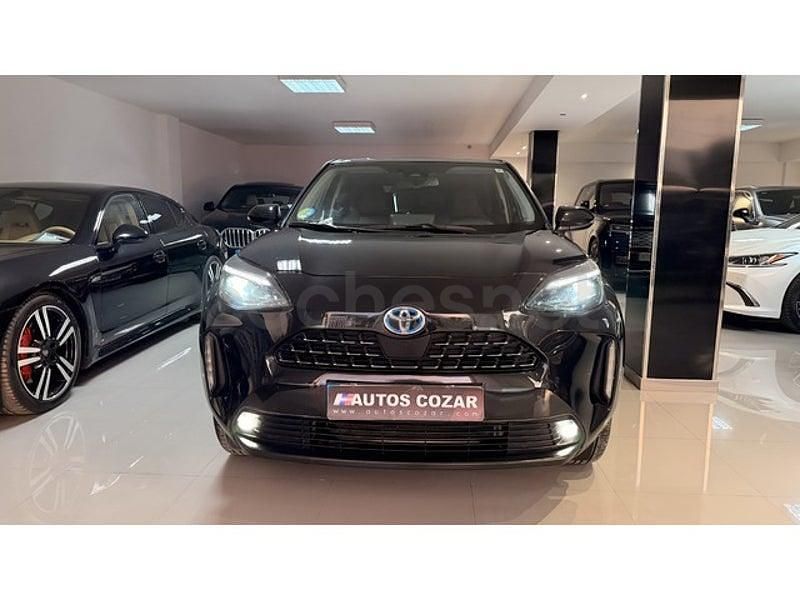 Usado Toyota Yaris Cross Style 116 CV (85 kW) 2023 Negro SUV