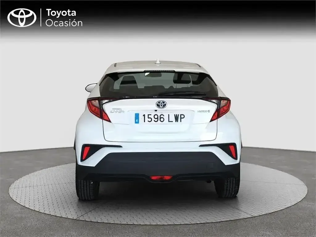Usado Toyota C-HR Active 122 CV (89 kW) 2023 Blanco SUV