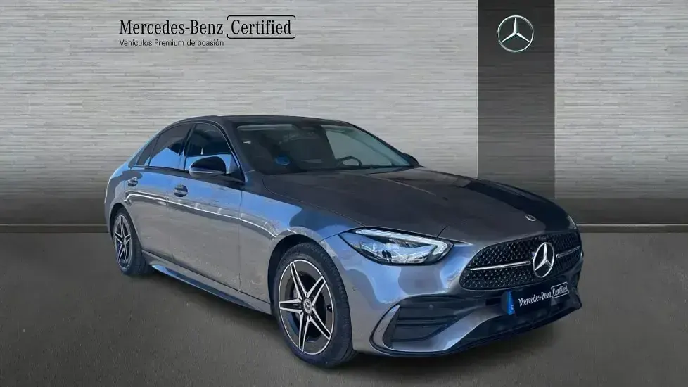 Usado Mercedes C300e 306 CV (225 kW) 2025 Gris Berlina