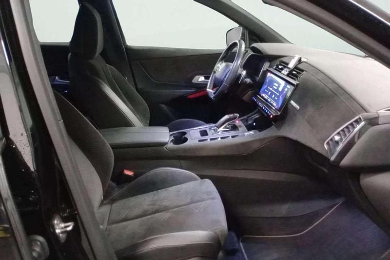 Usado DS Automobiles DS7 Crossback Be Chic 177 CV (130 kW) 2020 Negro SUV