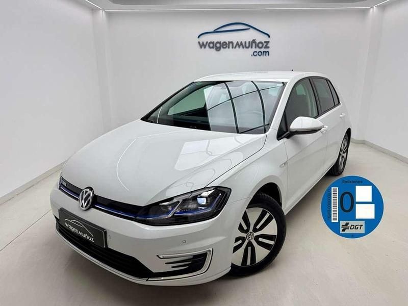 Begagnad VW e-Golf 100 kW (136 HK) 2020 Vit Halvkombi