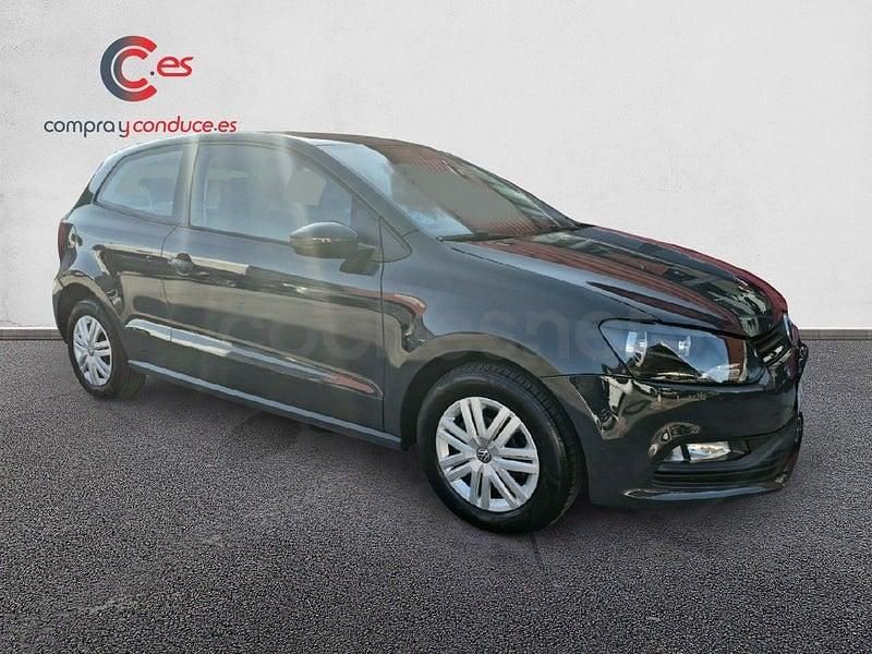Usado VW Polo Edition 75 CV (55 kW) 2014 Gris / plata Berlina