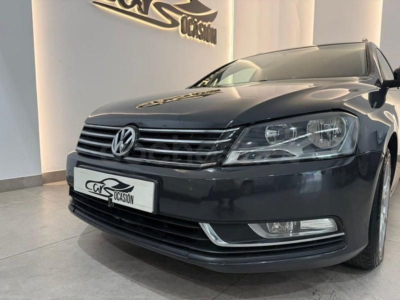 Usado VW Passat Edition 105 CV (77 kW) 2012 Negro Familiar