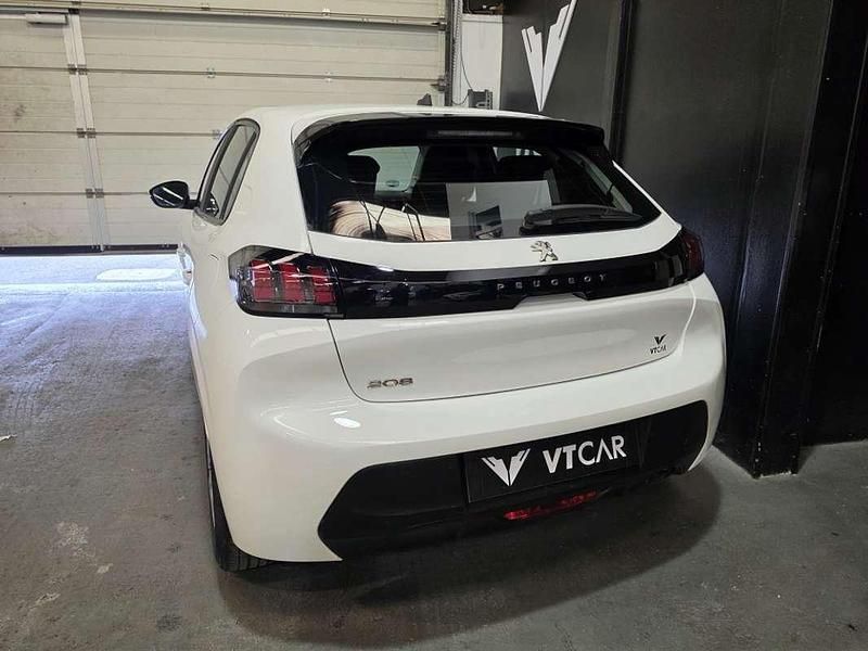 Usado Peugeot 208 Active 102 CV (75 kW) 2021 Blanco Utilitario