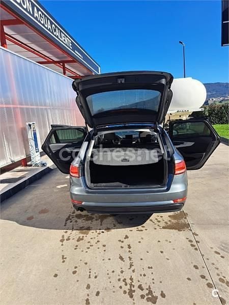 Usado Audi A4 Design 150 CV (110 kW) 2016 Gris / plata Familiar