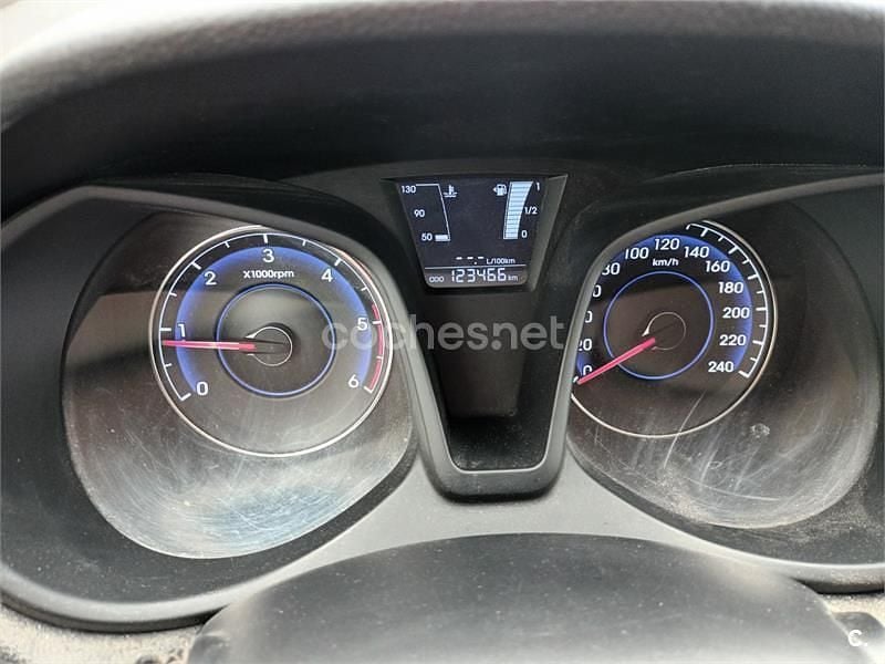 Usado Hyundai ix20 90 CV (66 kW) 2017 Blanco Utilitario