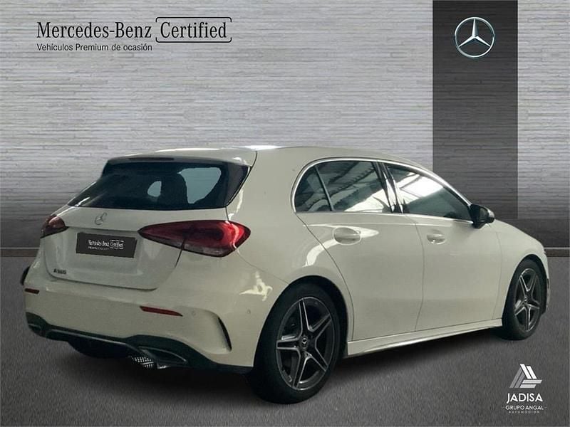 Usado Mercedes A180 136 CV (100 kW) 2021 Blanco Berlina
