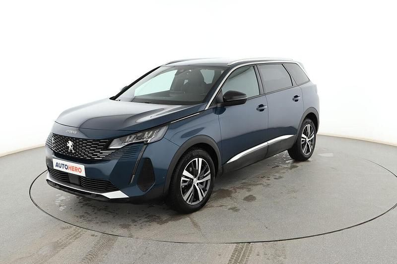 Usado Peugeot 5008 Allure 131 CV (96 kW) 2023 Azul SUV