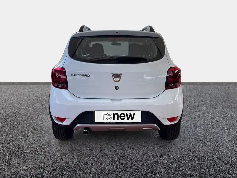 Usado Dacia Sandero Stepway Ambiance 90 CV (66 kW) 2017 Blanco Berlina