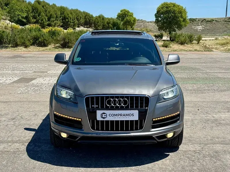 Usado Audi Q7 Ambiente 240 CV (176 kW) 2010 Gris / plata SUV