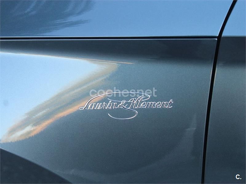 Gris / plata Usado 2017 Skoda Superb Berlina | 19.250 € (Un poco caro) - Imagen 1/4