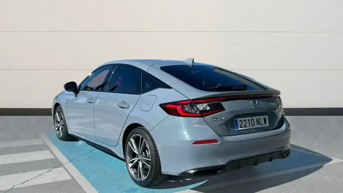 Nuevo Honda Civic Advance 184 CV (135 kW) 2026 Gris Berlina