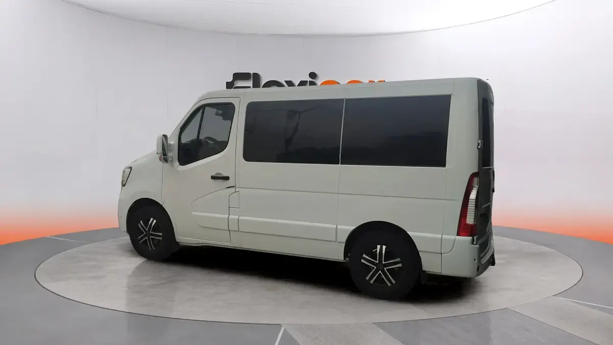 Usado Renault Master 180 CV (132 kW) 2022 Blanco Monovolumen
