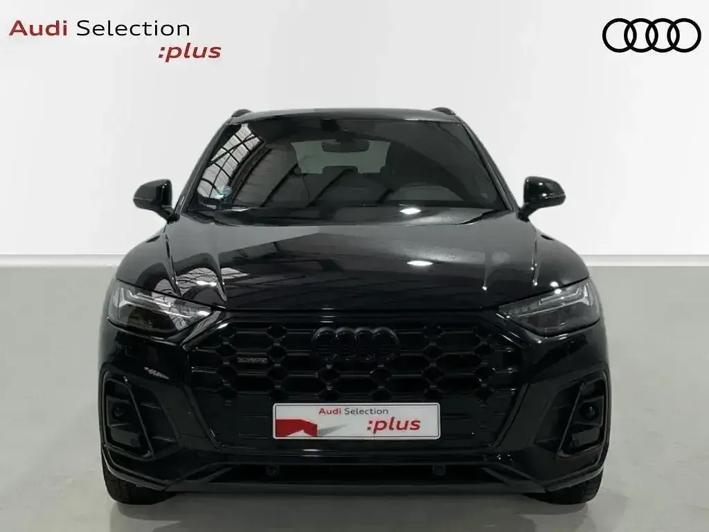 Käytetty Audi Q5 204 HP (150 kW) 2024 Musta Katumaasturi