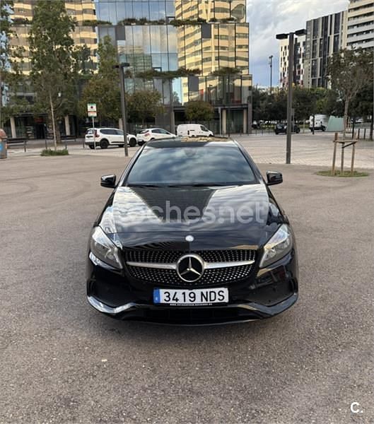 Usado Mercedes A180 AMG line 122 CV (89 kW) 2016 Negro Berlina
