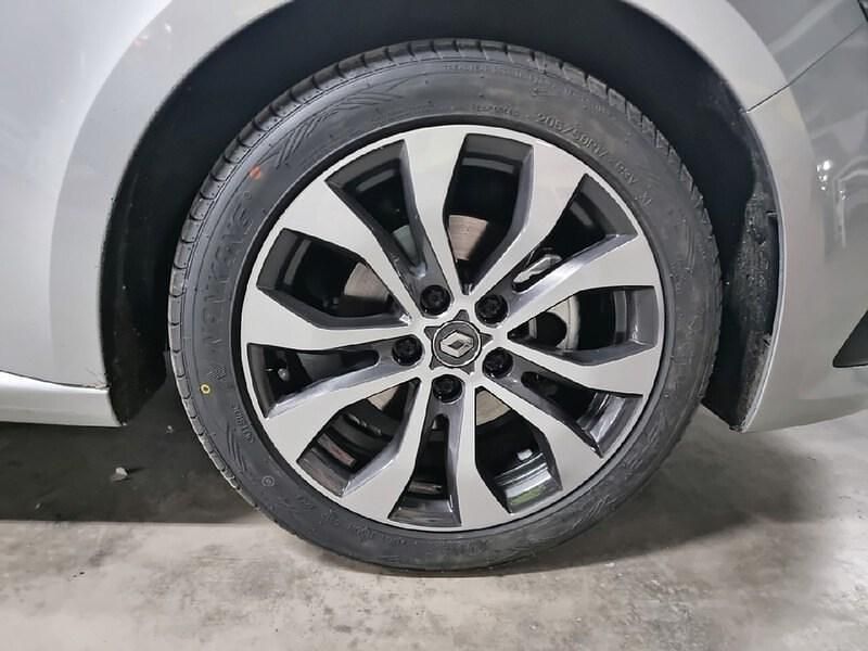 Usado Renault Mégane IV Techno 115 CV (84 kW) 2024 Gris Berlina