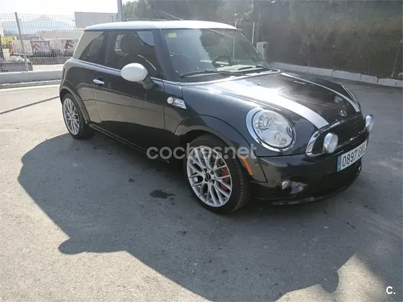 Usado Mini John Cooper Works 211 CV (155 kW) 2009 Negro Utilitario
