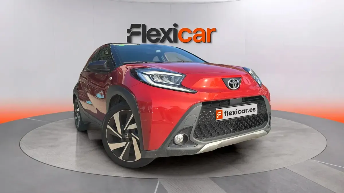 Usado Toyota Aygo X Play 72 CV (52 kW) 2022 SUV