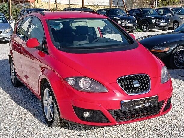 Usado Seat Altea Ecomotive 105 CV (77 kW) 2010 Rojo