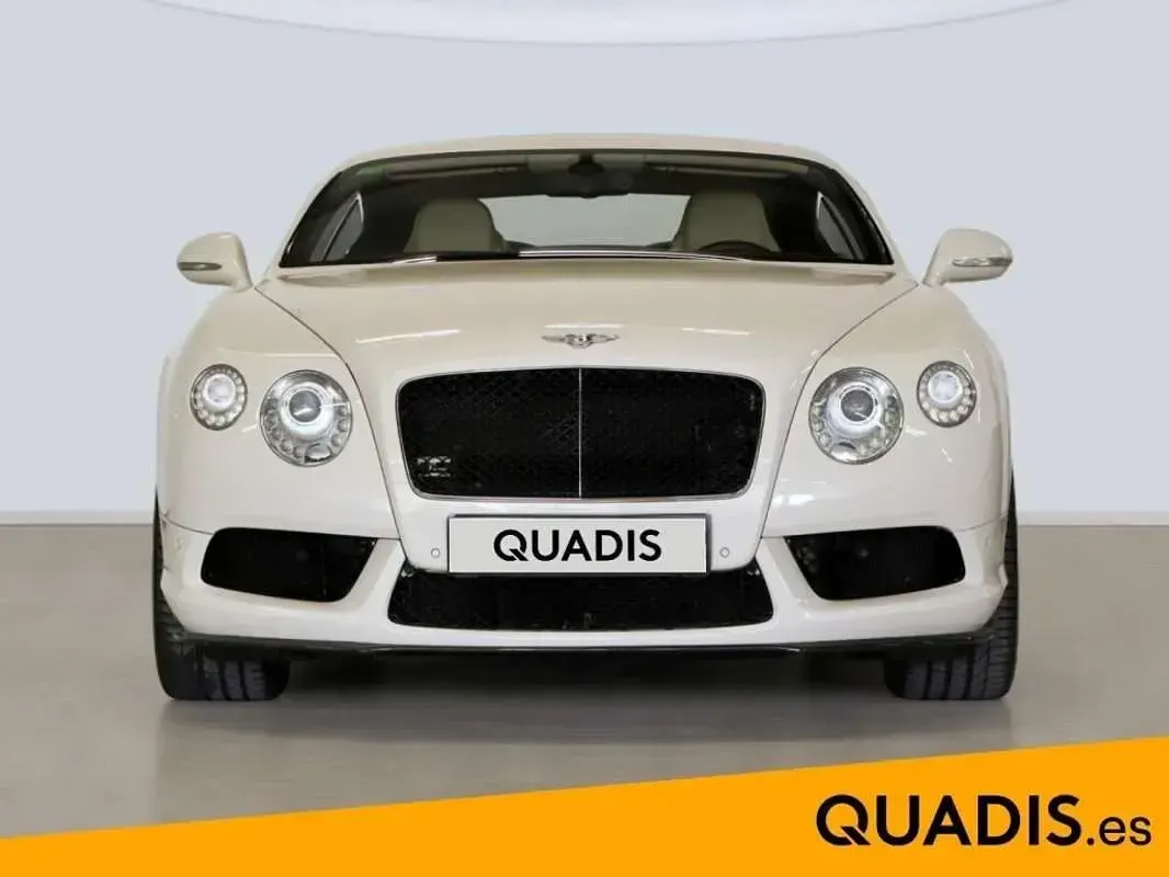 Usado Bentley Continental 507 CV (372 kW) 2013 Beige Coupe