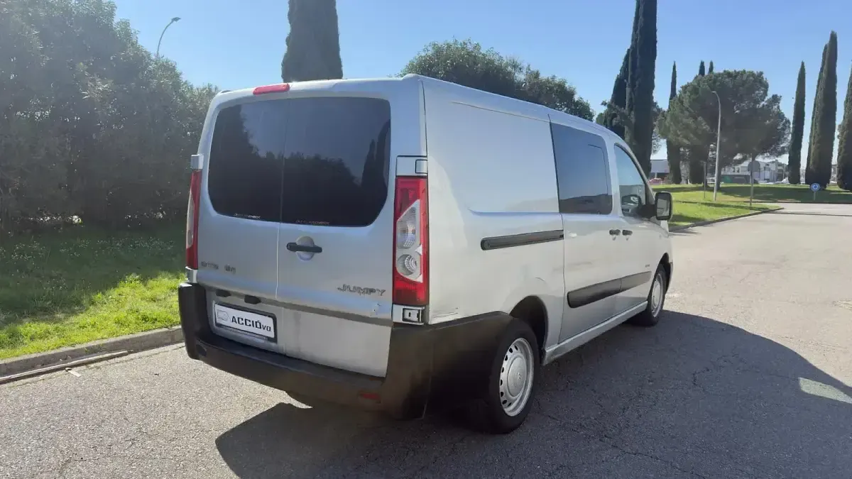 Usado Citroën Jumpy 92 CV (67 kW) 2008 Gris Monovolumen