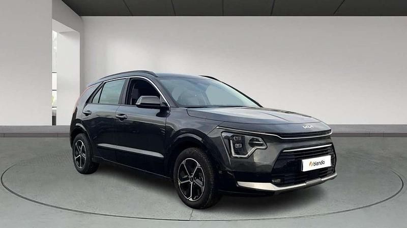 Usado Kia Niro 129 CV (94 kW) 2025 Gris SUV