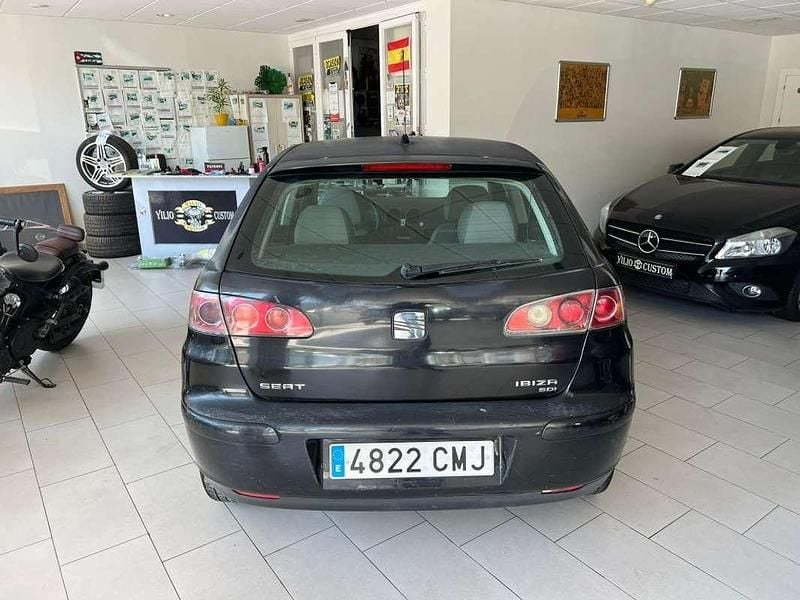Usado Seat Ibiza Stella 64 CV (47 kW) 2003 Negro Utilitario
