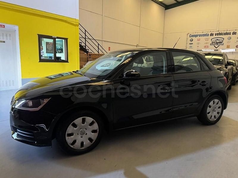 Usado Audi A1 Sportback Attraction 90 CV (66 kW) 2017 Negro Utilitario