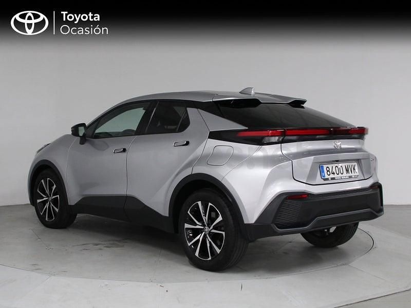 Usado Toyota C-HR Advance 140 CV (102 kW) 2024 Gris / plata SUV